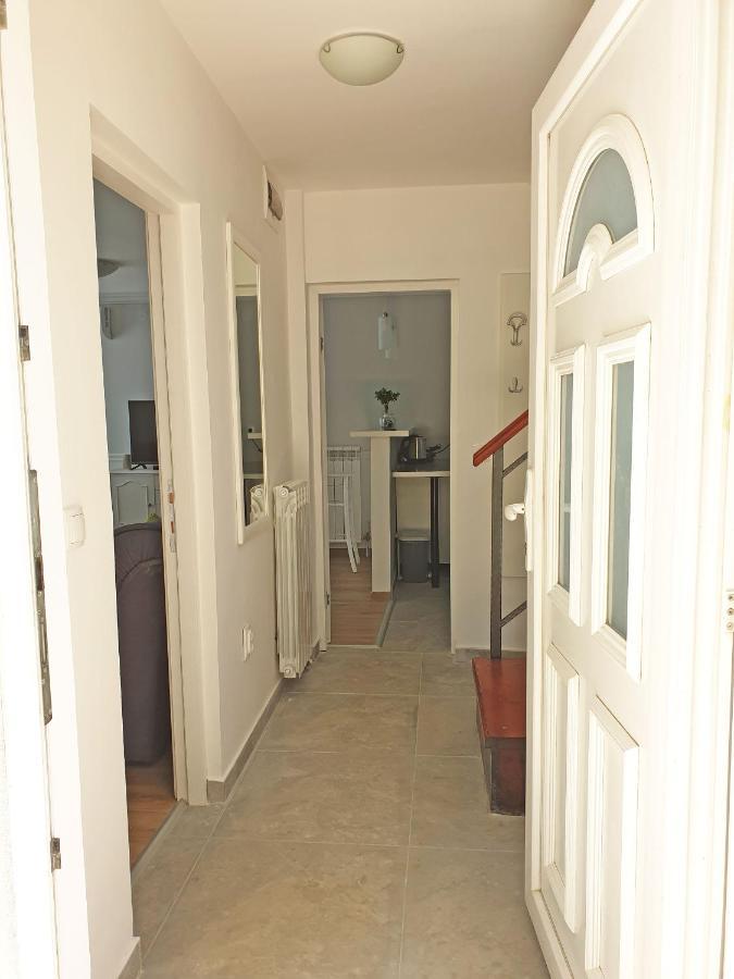 Villa Kuca Ema Belgrad Exterior foto